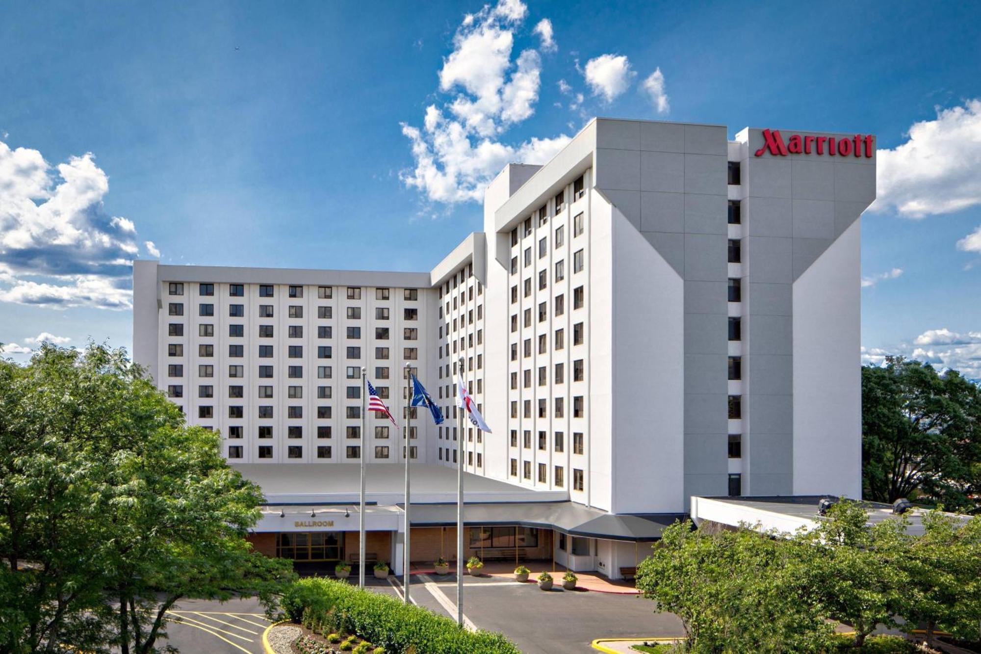 New York Laguardia Airport Marriott Hotel Buitenkant foto
