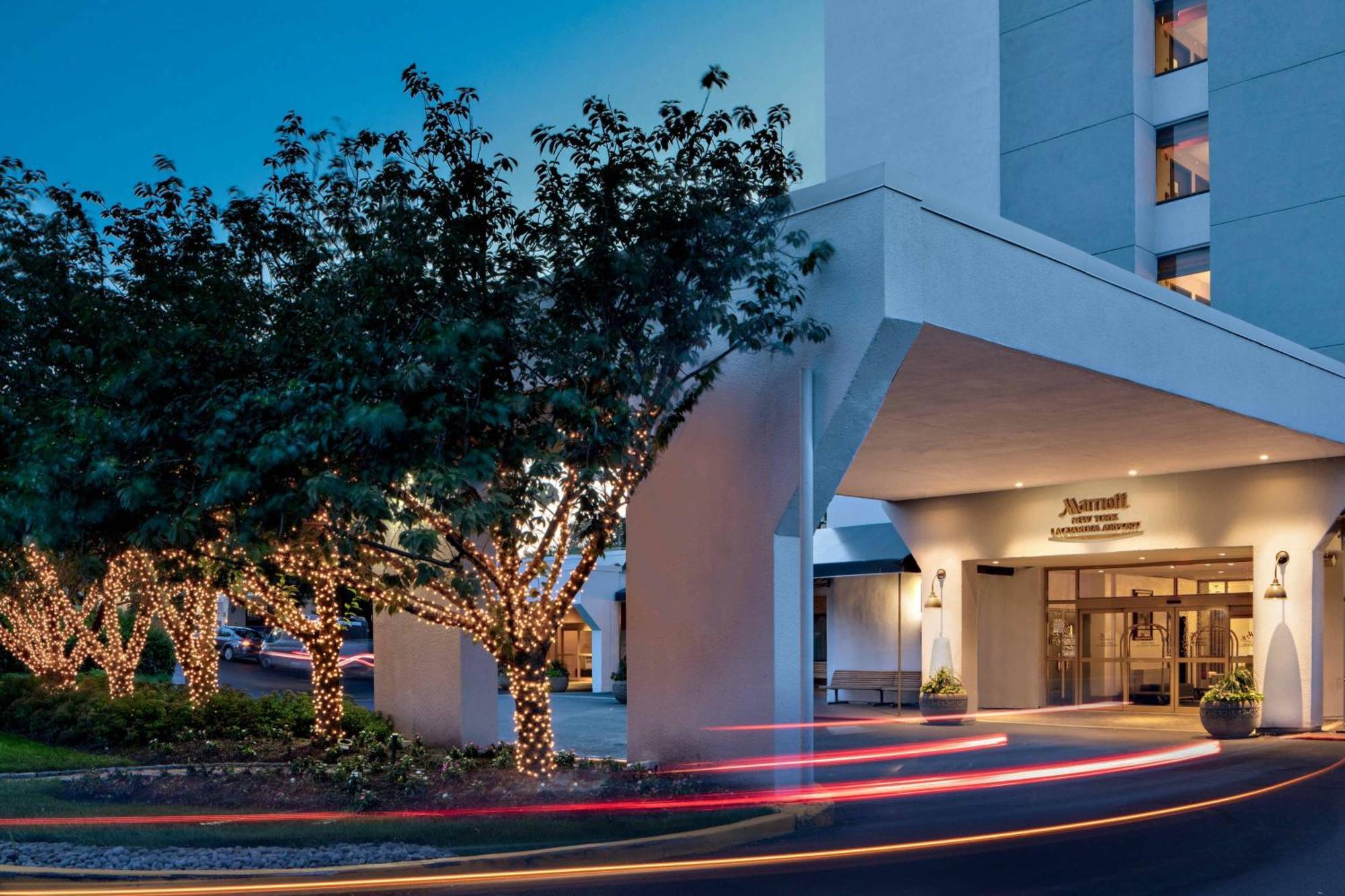 New York Laguardia Airport Marriott Hotel Buitenkant foto