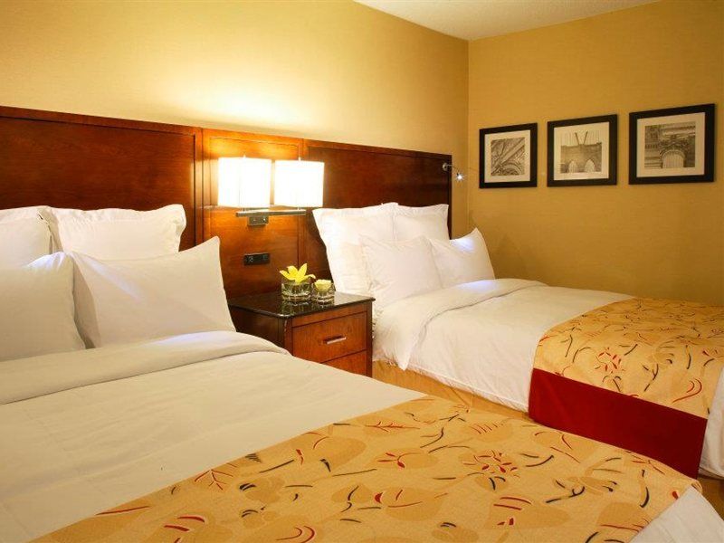 New York Laguardia Airport Marriott Hotel Buitenkant foto