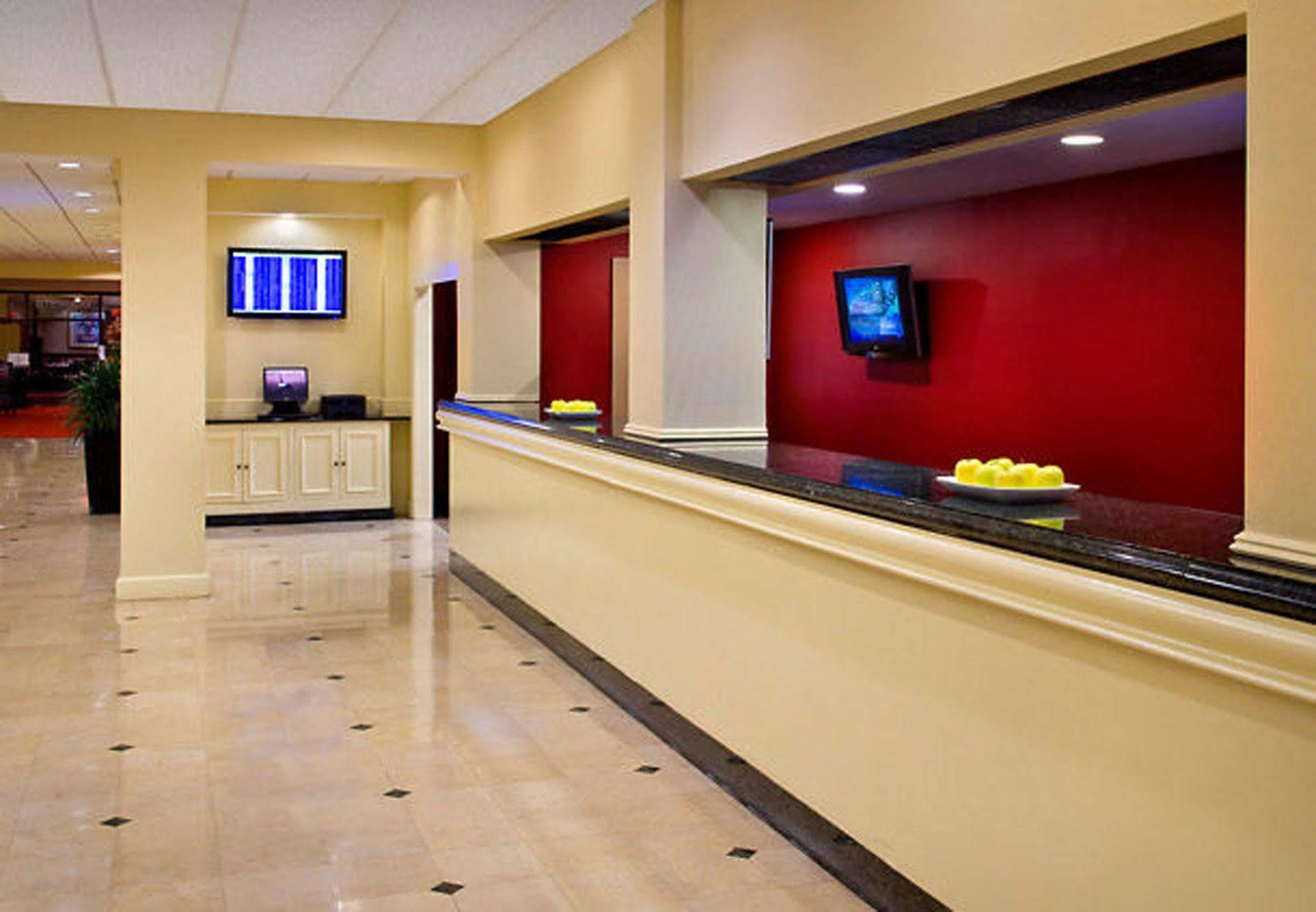 New York Laguardia Airport Marriott Hotel Buitenkant foto